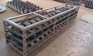 screw conveyor flight mounted on shaft for assembly