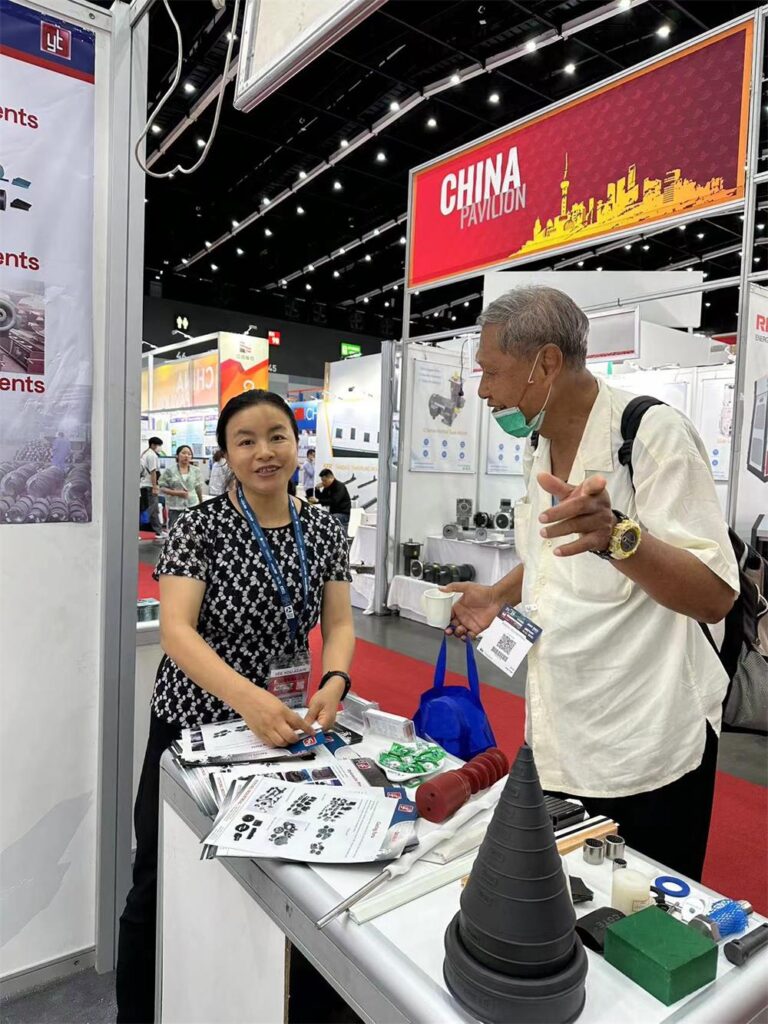 manufacturing expo bangkok clients visiting 1 (2)