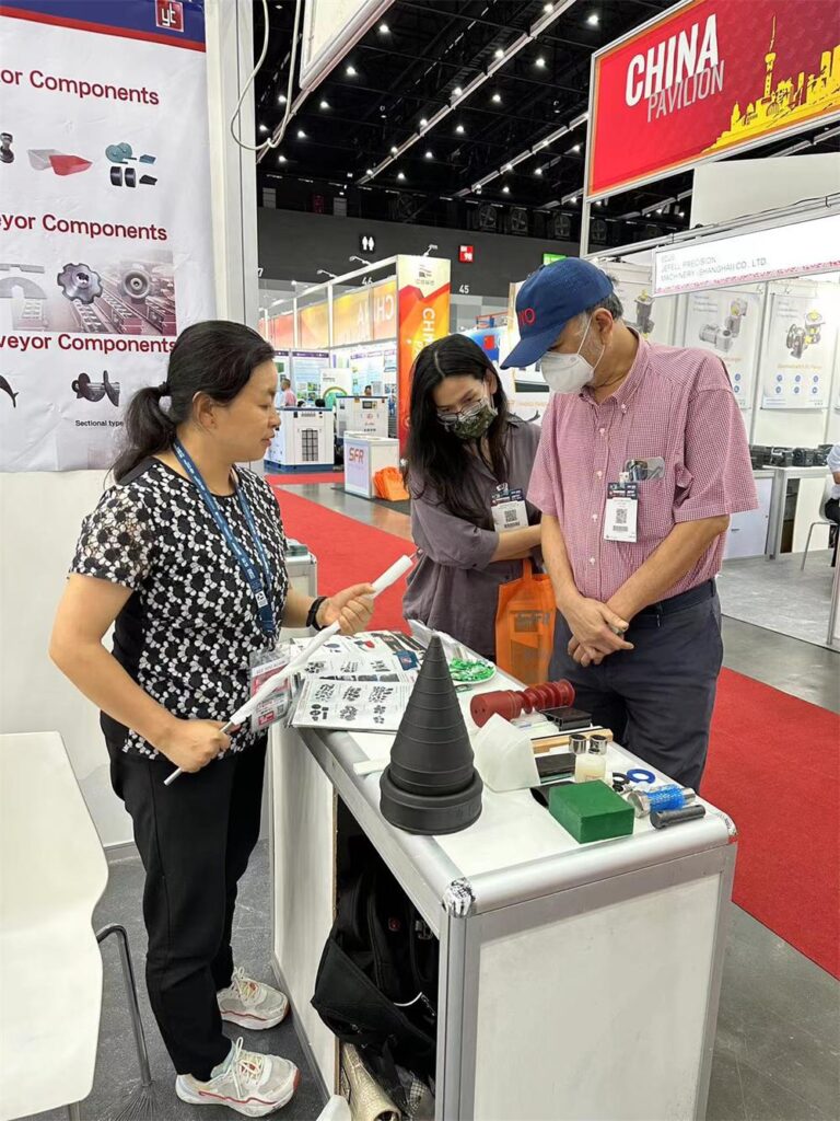 manufacturing expo bangkok clients visiting 1 (5)