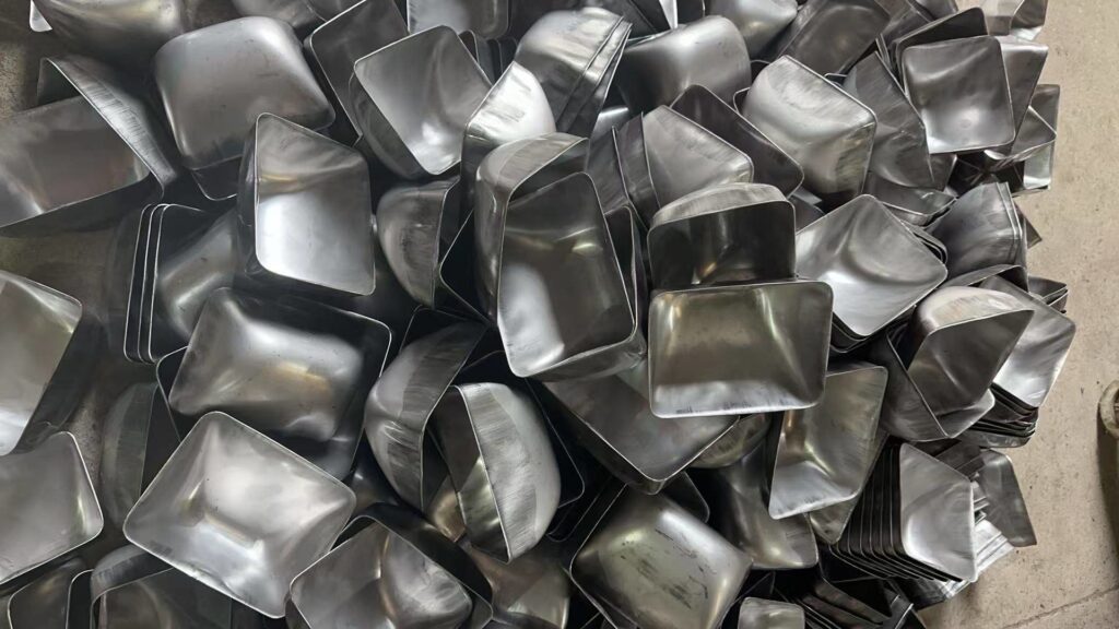 elevator buckets
