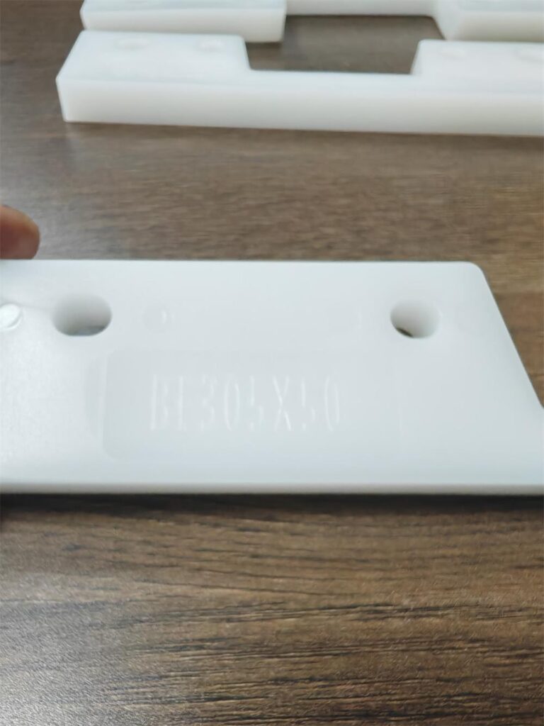 BF plastic conveyor flights with mounting holes for scraper conveyor chains