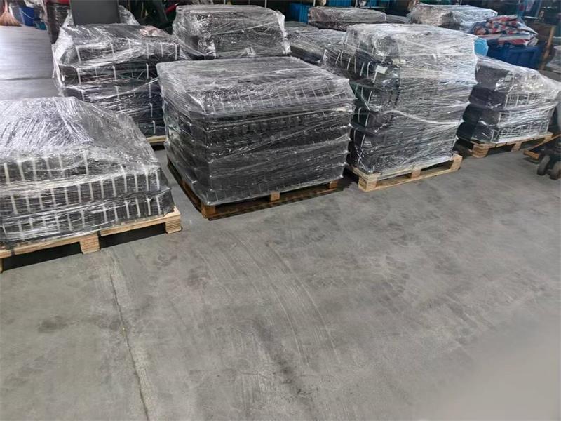 GLF100 scraper conveyor chains ready for shipment to Colombia
